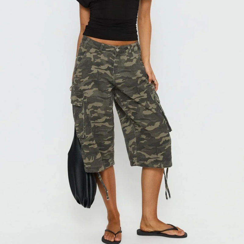 Vintage Pocket Cargo Bermuda Shorts