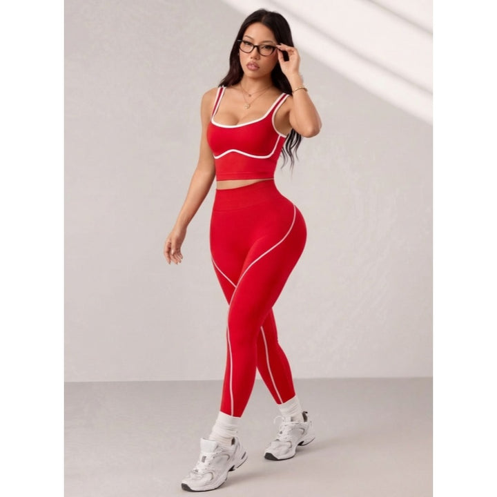 Seamless Contour Activewear Set